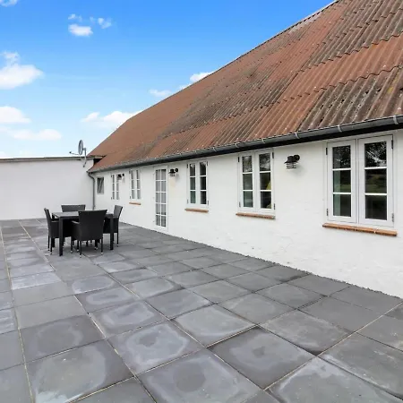Holiday home Dolfine - 15km From The Sea In Western Jutland By Interhome