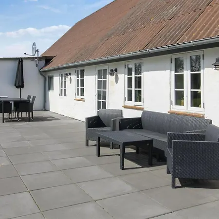 Holiday home Dolfine - 15km From The Sea In Western Jutland By Interhome