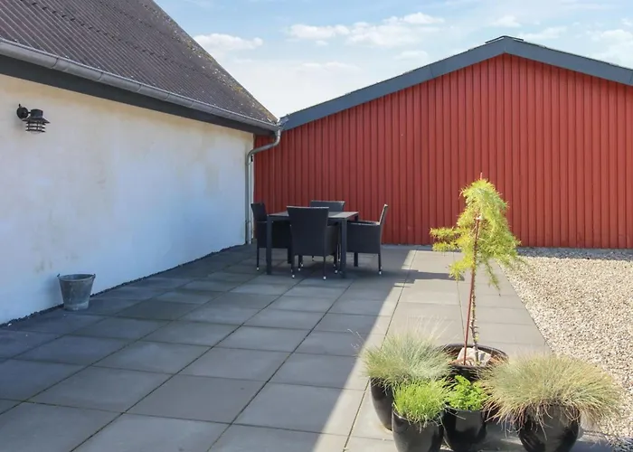 Dolfine - 15km From The Sea By Interhome * Skærbæk